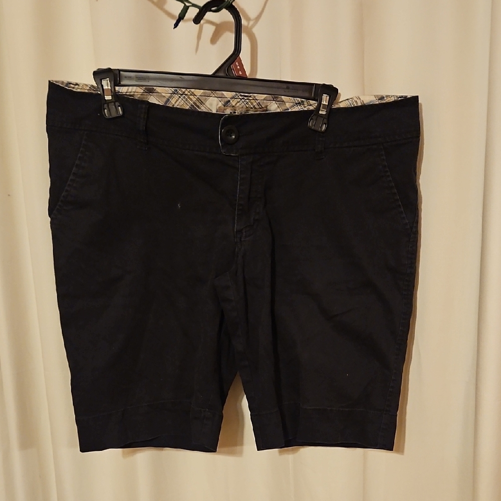 Arizona Black Shorts